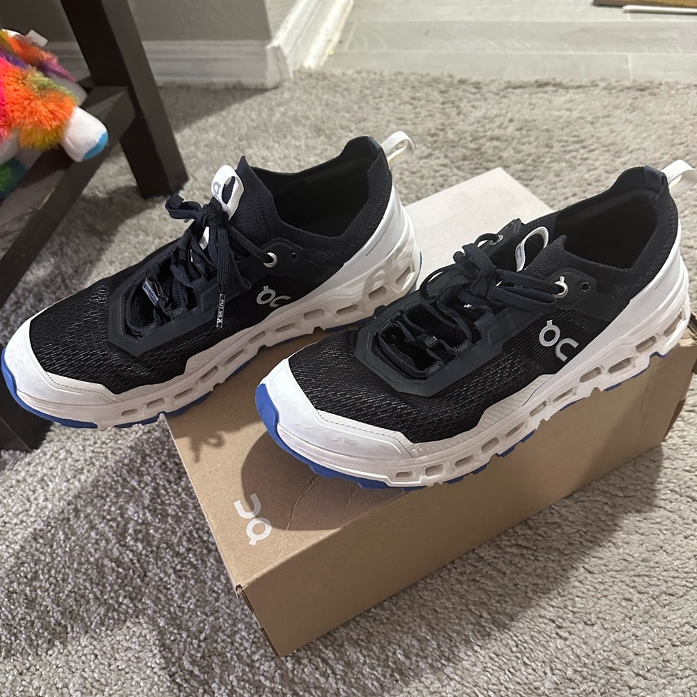 On Running Men's Black and White Running Shoes